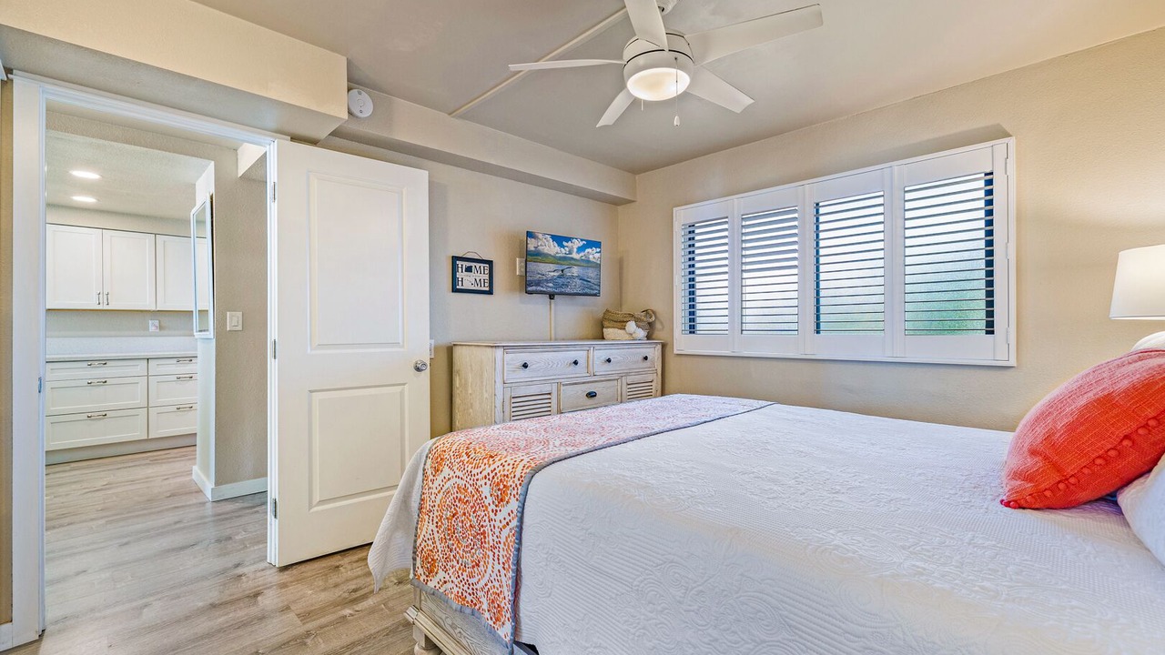 Photo of Bedroom in Maalaea