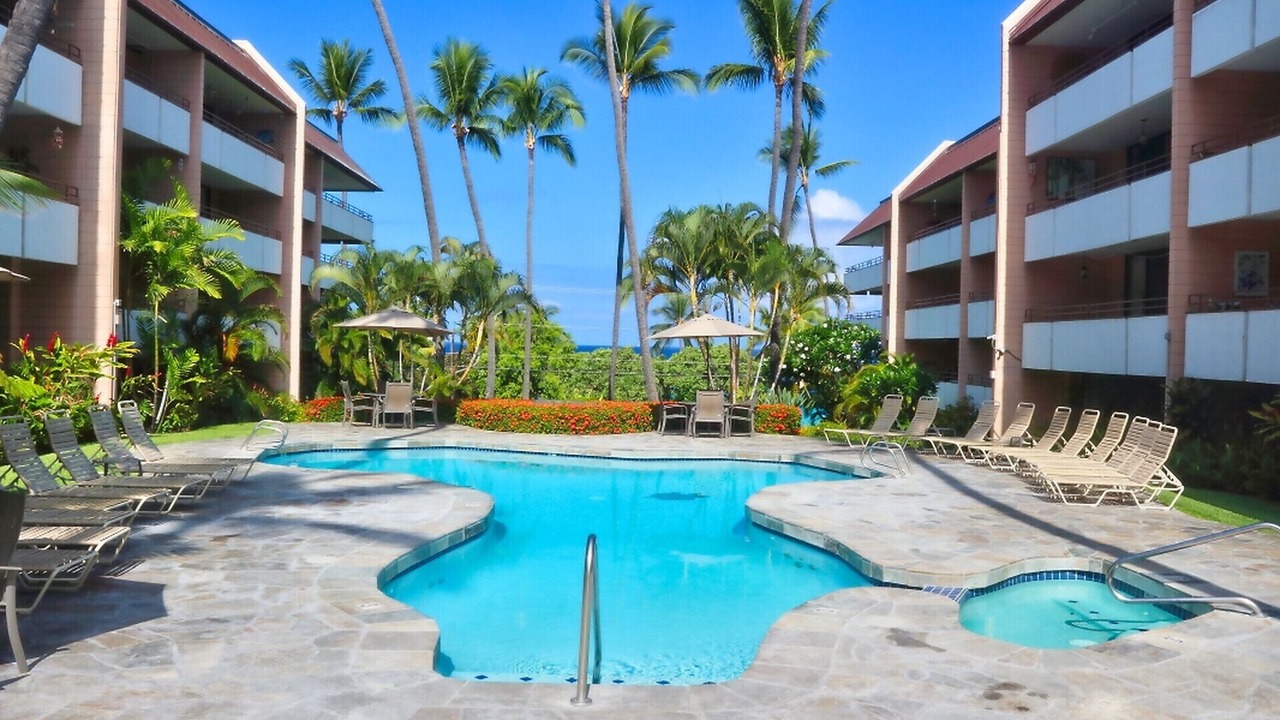 Photo of Outdoor in Kahaluu Bay