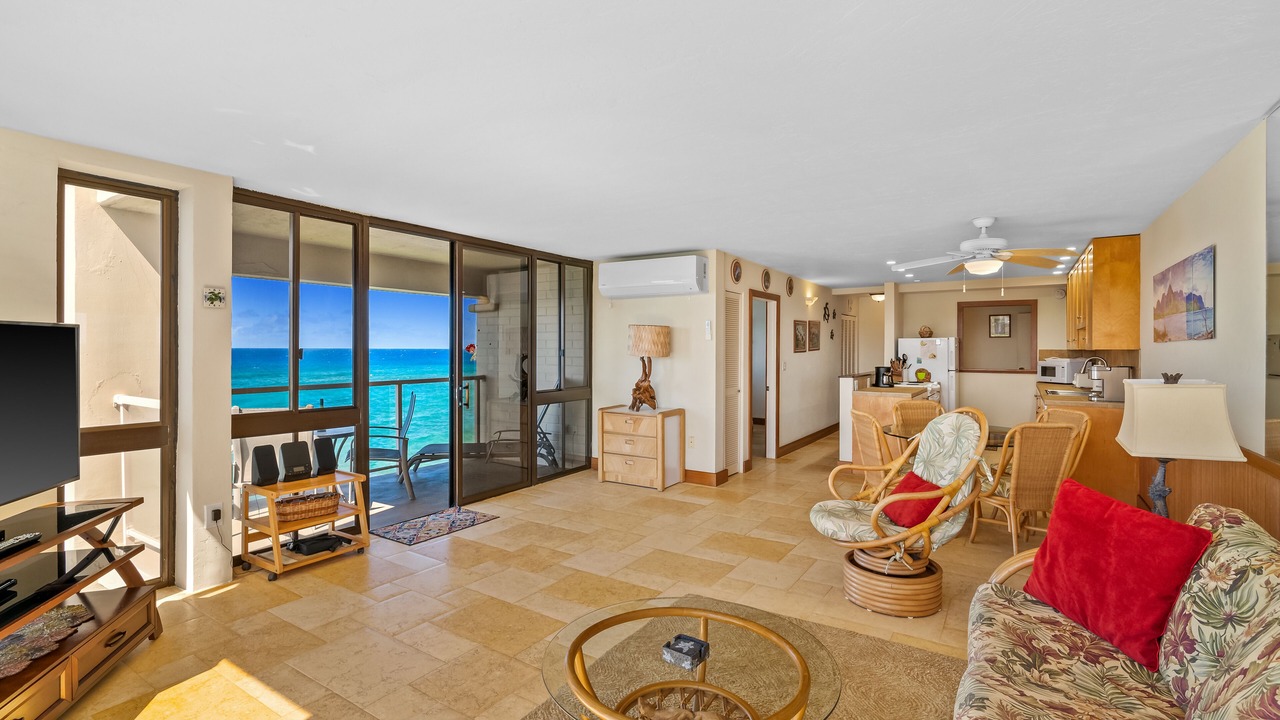Photo of Livingroom in Poipu