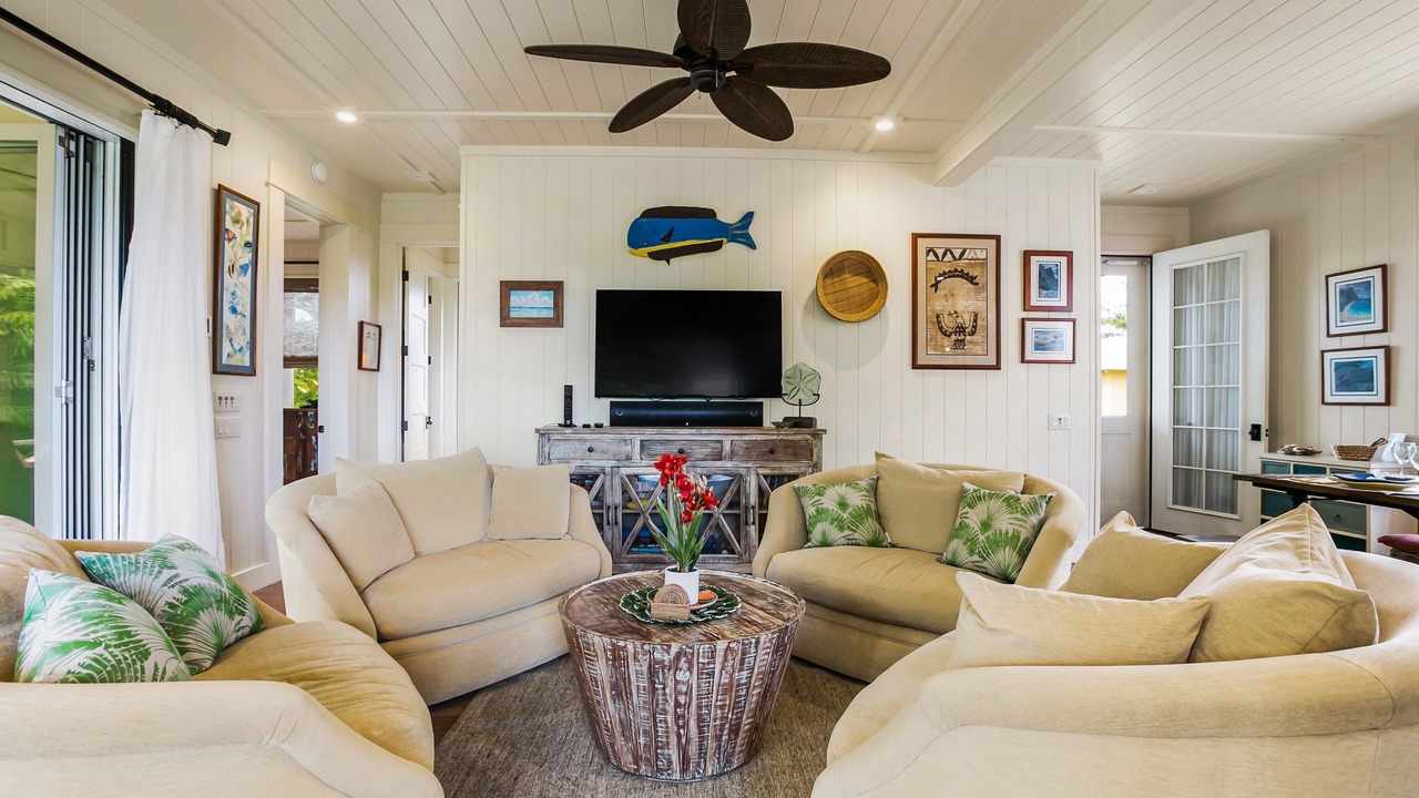 Photo of Livingroom in Poipu
