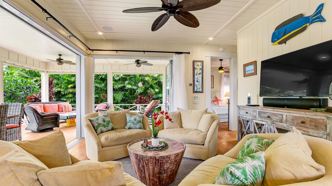Photo of Bedroom in Poipu