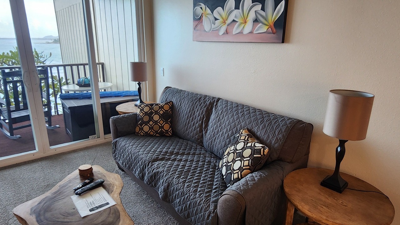 Photo of Livingroom in Wailua House Lots