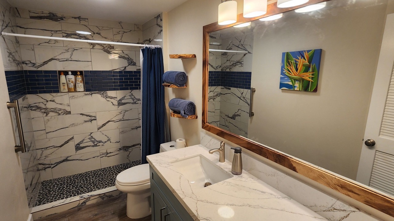 Photo of Bathroom in Wailua House Lots