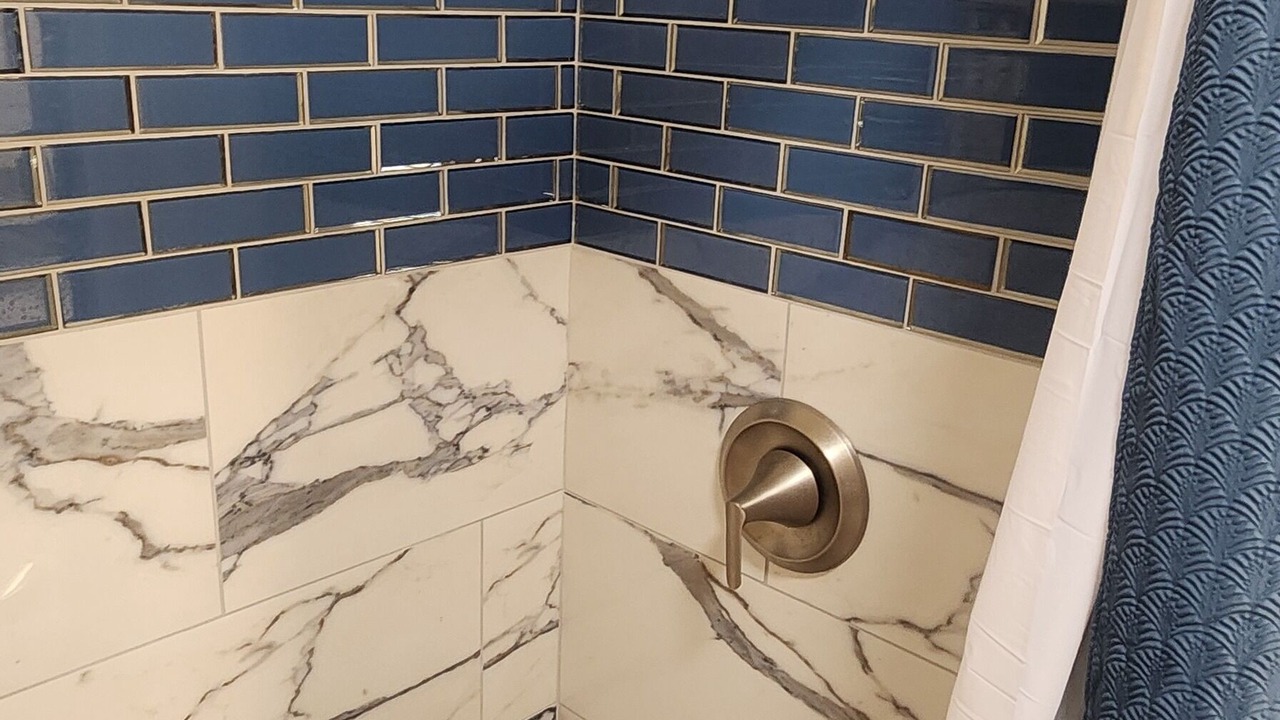 Photo of Bathroom in Wailua House Lots