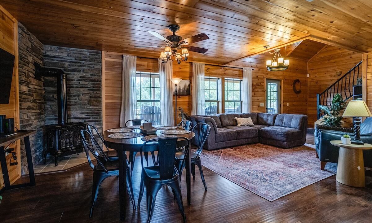Photo of Livingroom in Himrod
