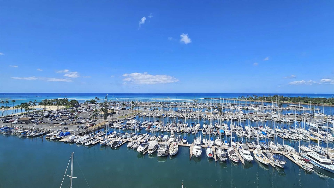 Photo of Others in Waikiki