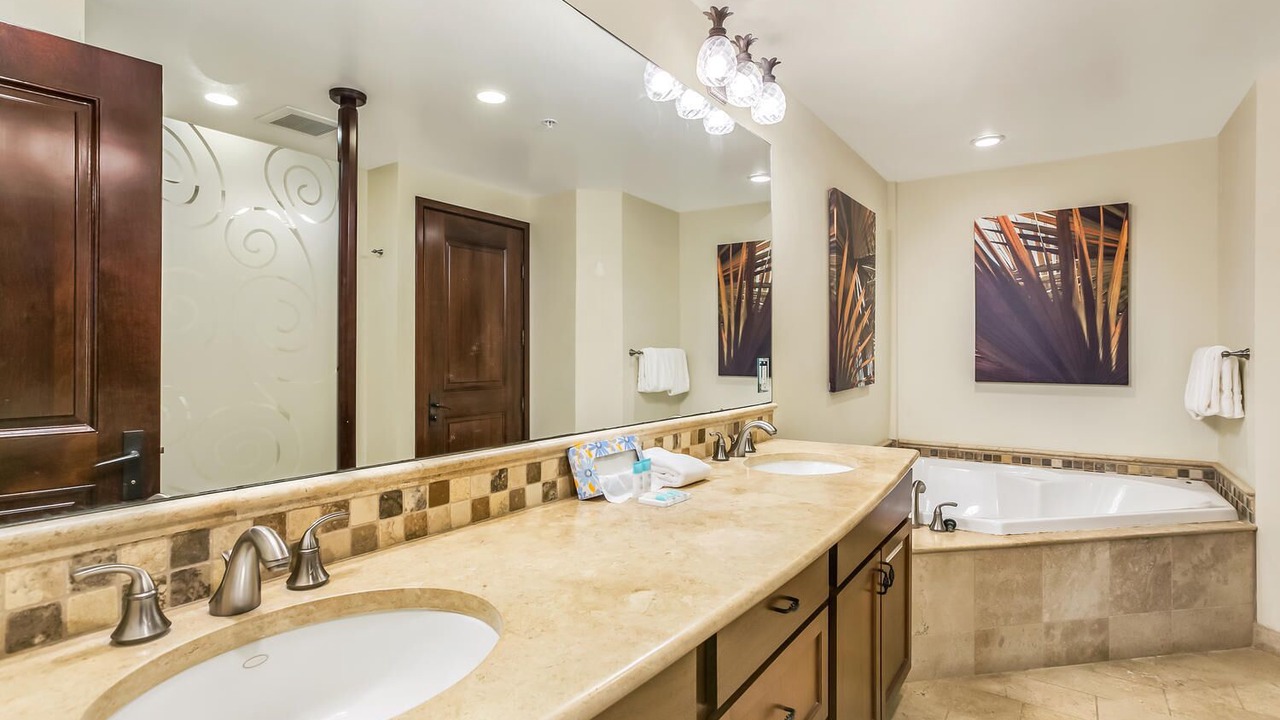 Photo of Bathroom in Wailua