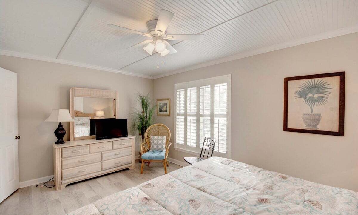 Photo of Bedroom in Saint Simons Island
