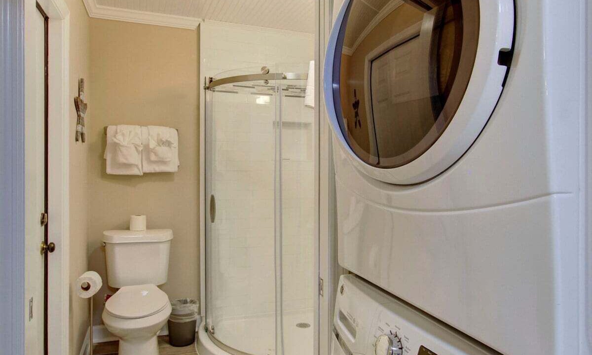 Photo of Bathroom in Saint Simons Island