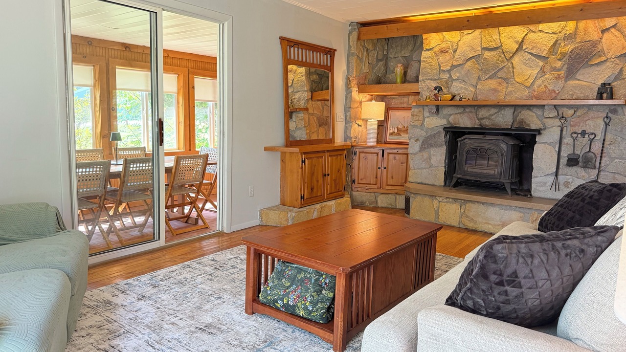Photo of Livingroom in North Lake George