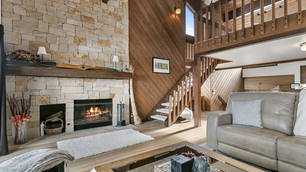 Photo of Livingroom in Deer Valley