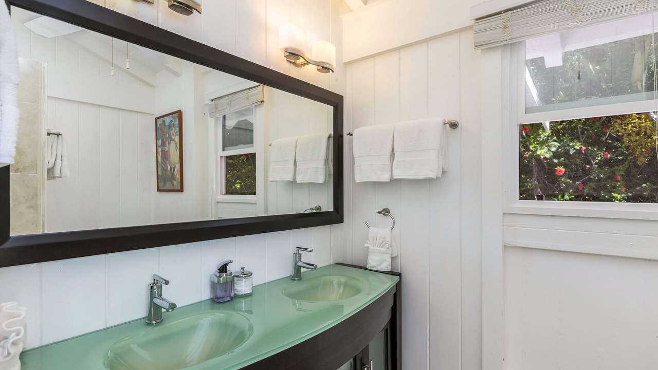 Photo of Bedroom in Wainiha