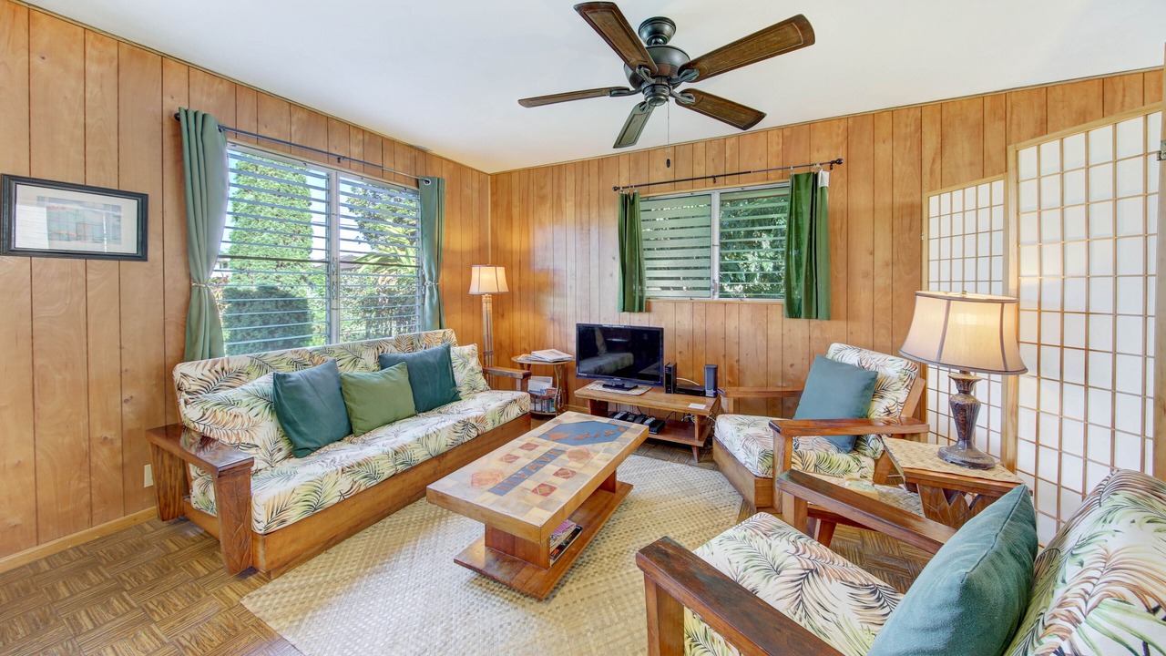 Photo of Livingroom in Hanalei