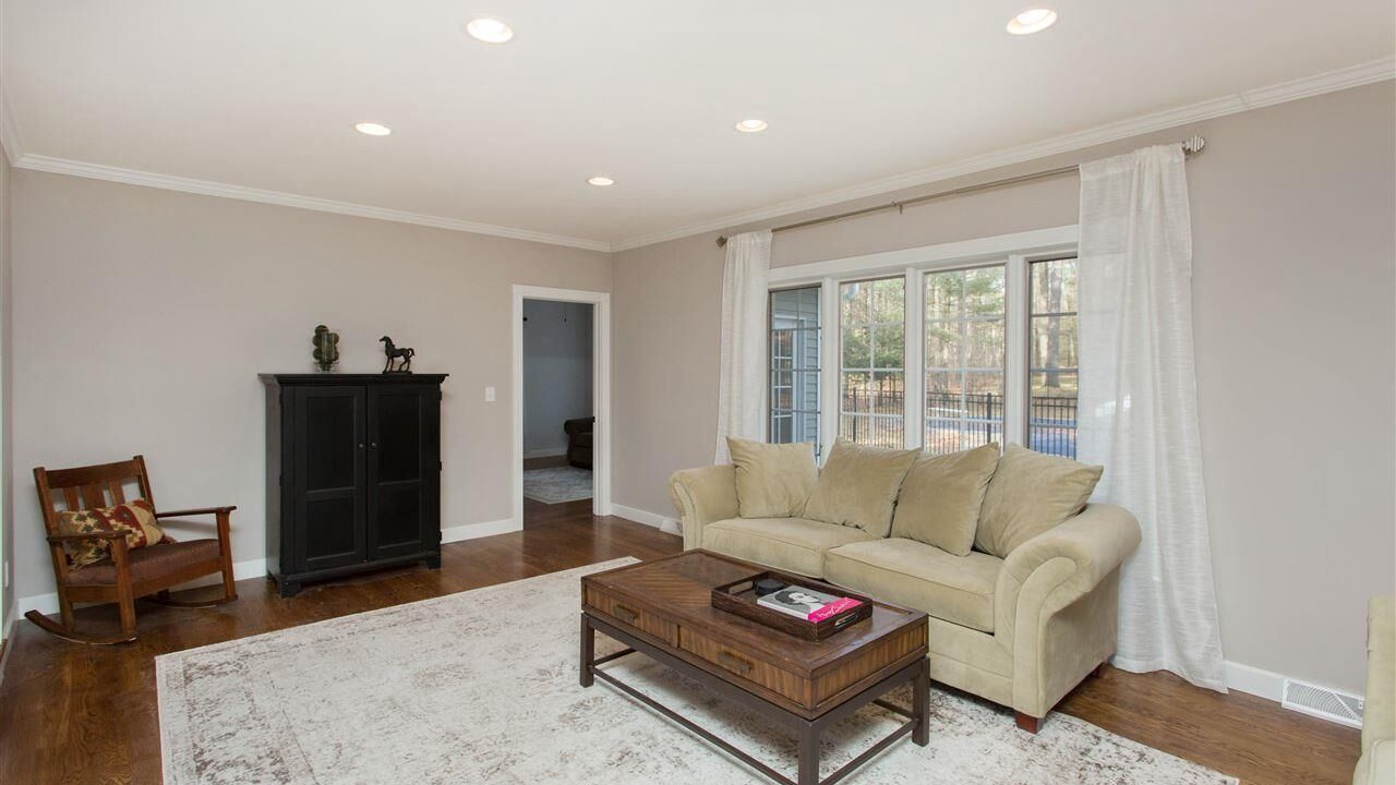 Photo of Livingroom in Saratoga Springs