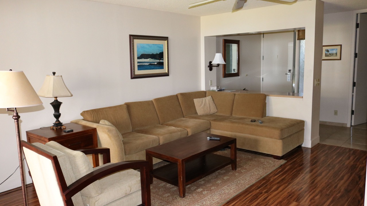 Photo of Livingroom in Princeville