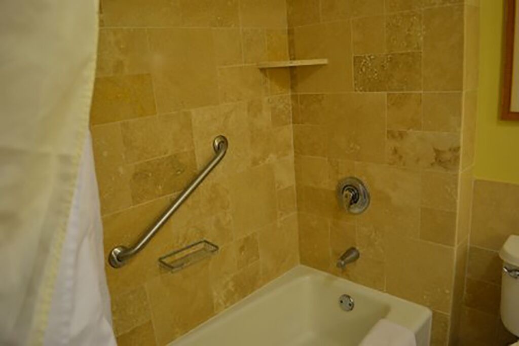 Photo of Bathroom in Hanamaulu
