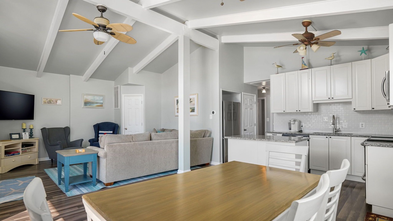 Photo of Livingroom in North Ocean City