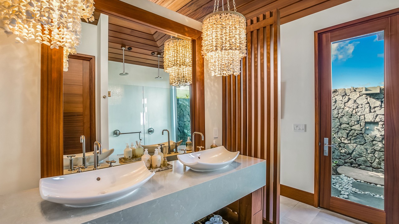 Photo of Bathroom in Koloa
