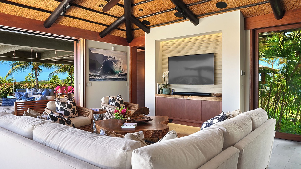 Photo of Livingroom in Koloa
