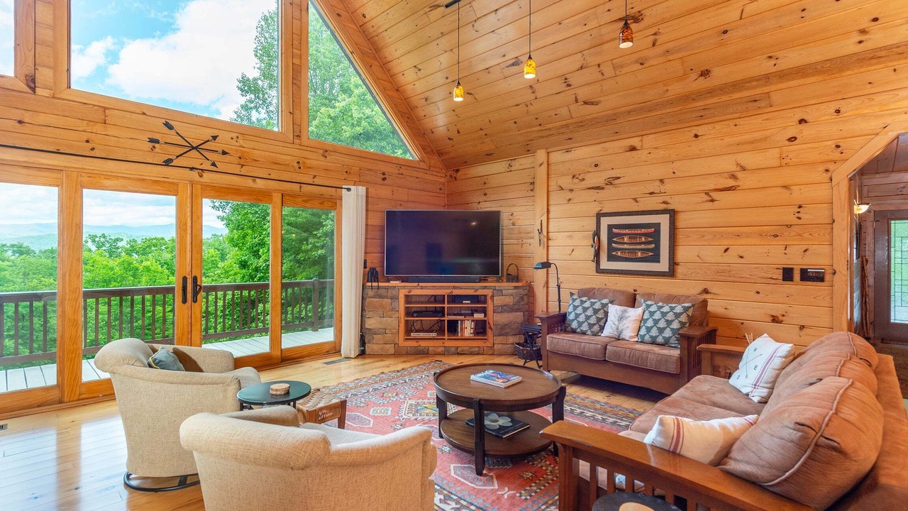 Photo of Livingroom in Old Fort