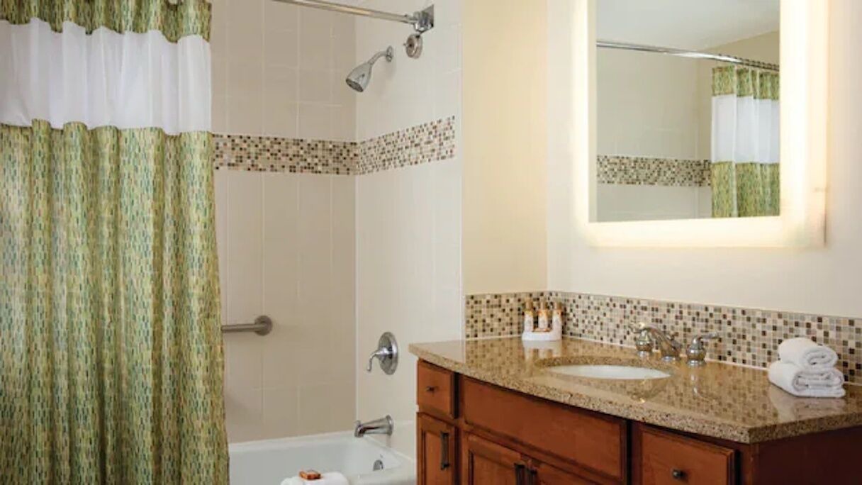 Photo of Bathroom in Poipu
