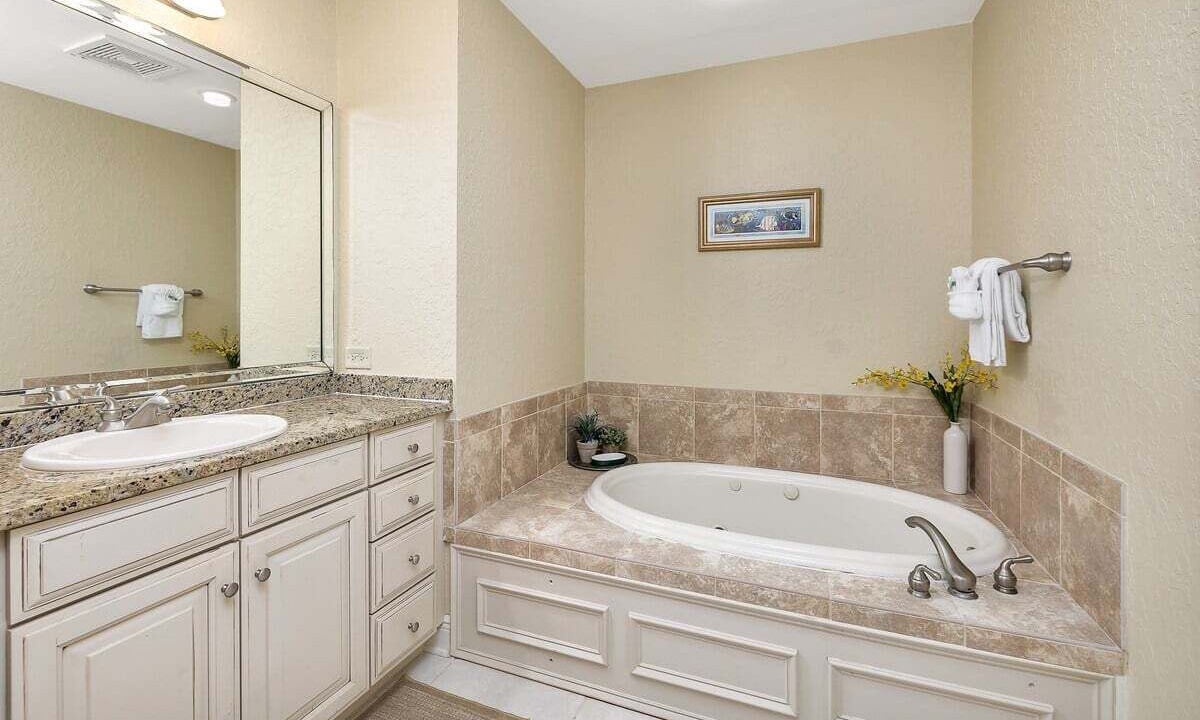 Photo of Bathroom in Demere Park