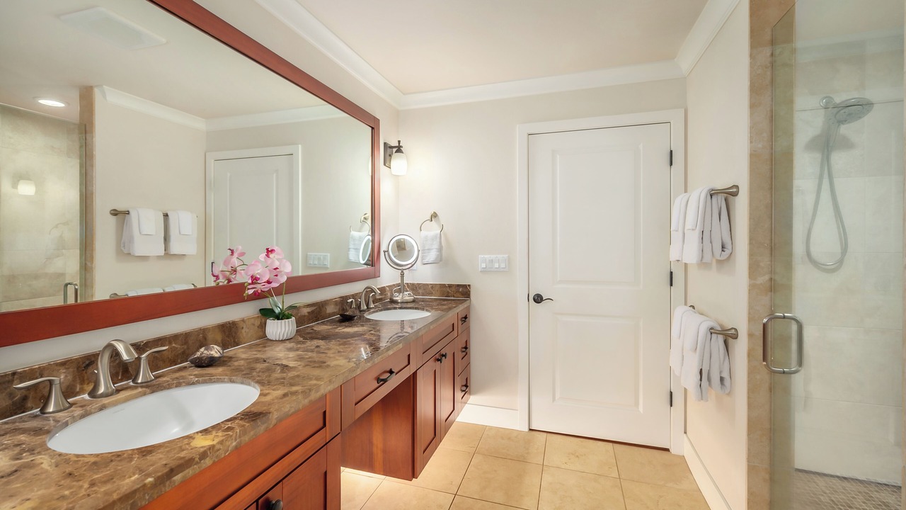 Photo of Bathroom in Poipu