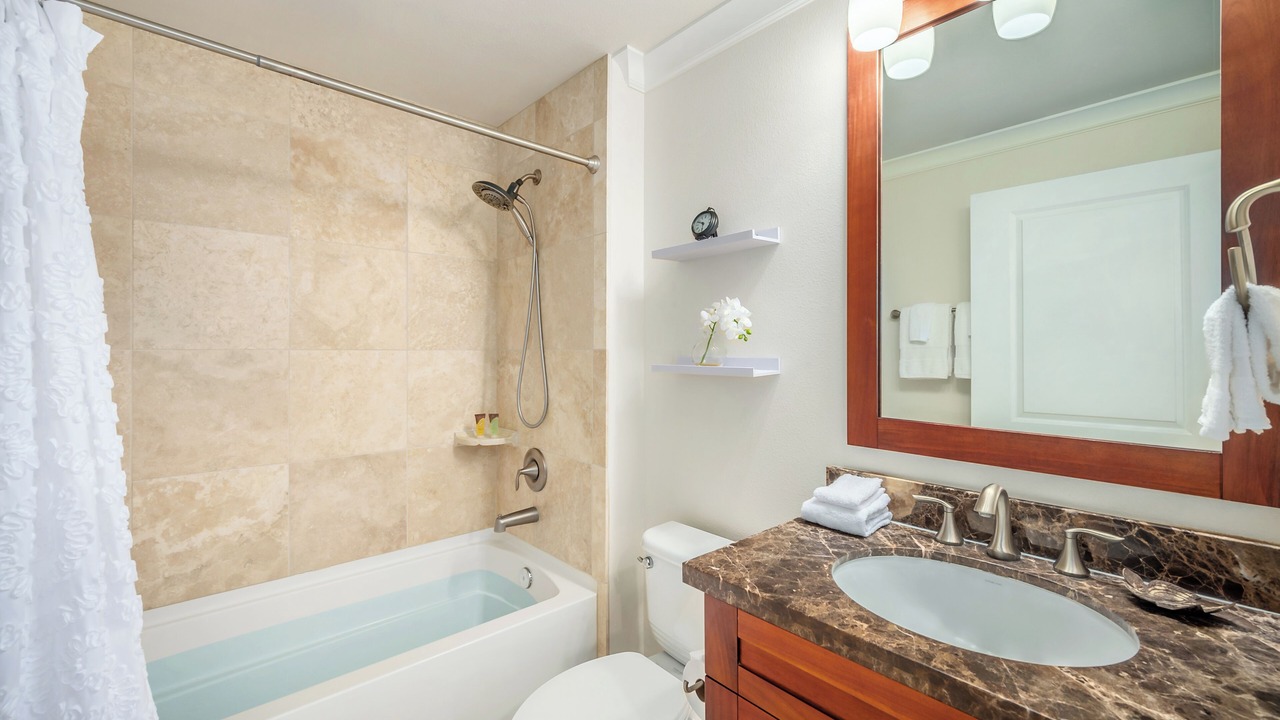 Photo of Bathroom in Poipu
