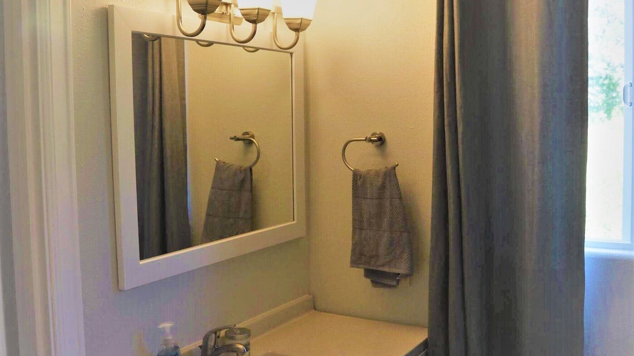 Photo of Bathroom in Keaau