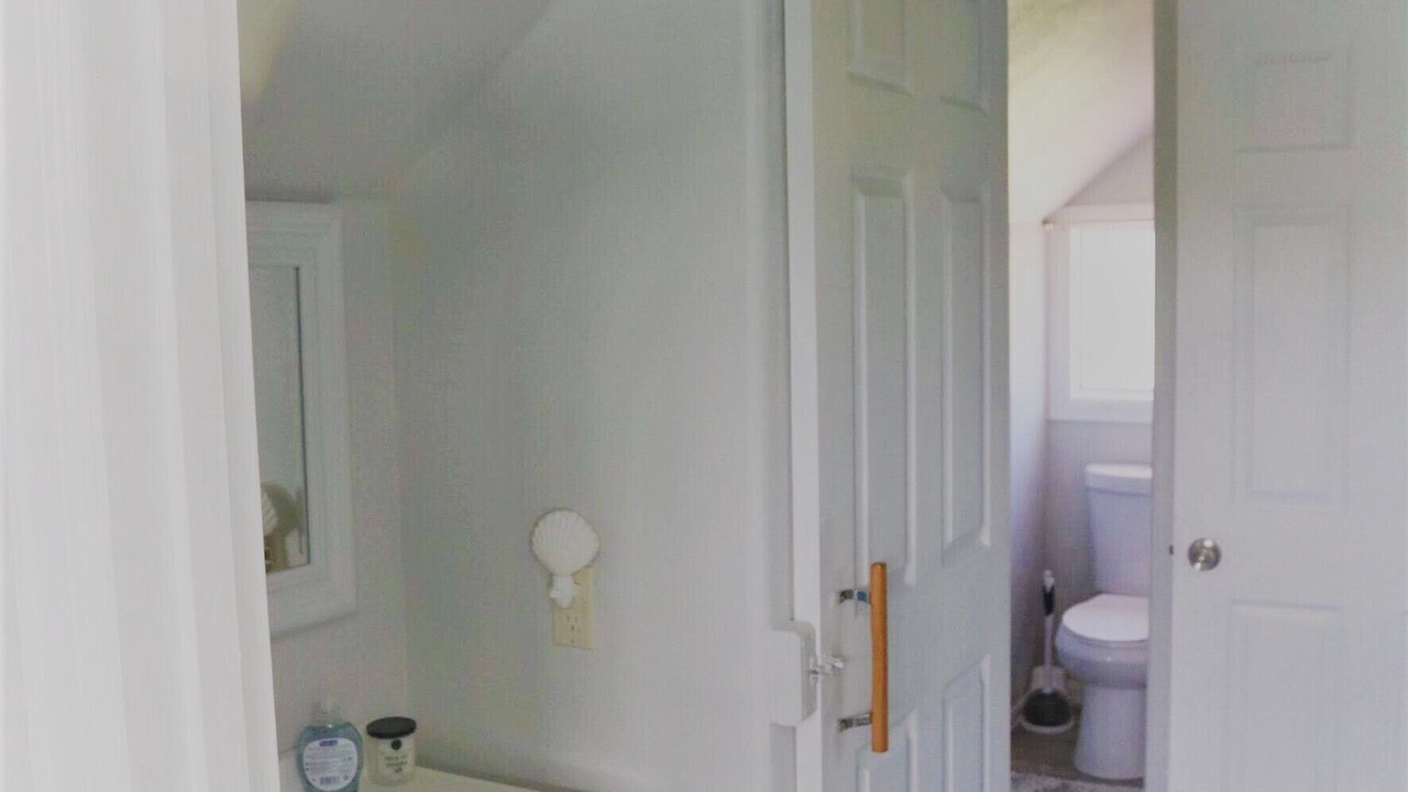 Photo of Bathroom in Keaau