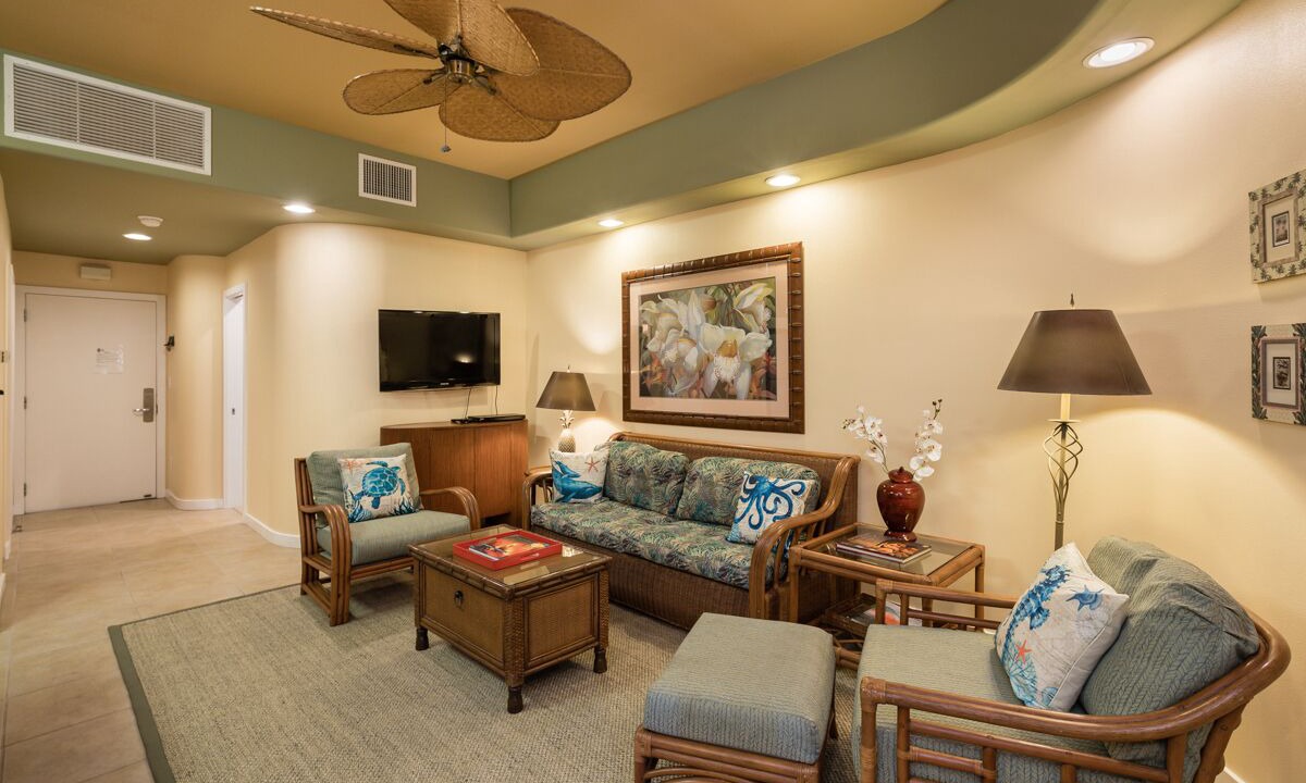 Photo of Livingroom in Kahaluu Bay