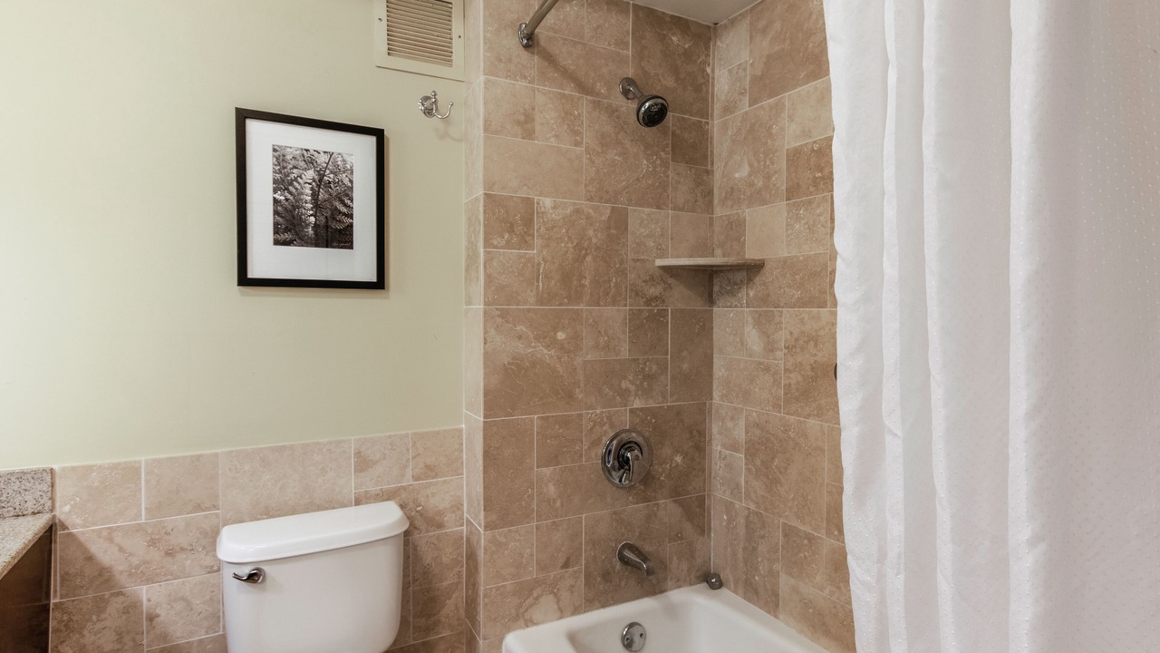Photo of Bathroom in Hanamaulu