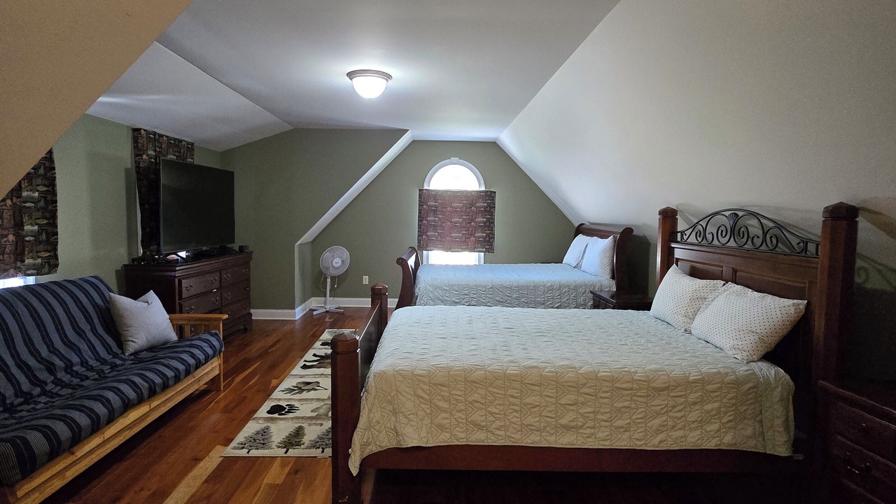 Photo of Bedroom in Warrensburg