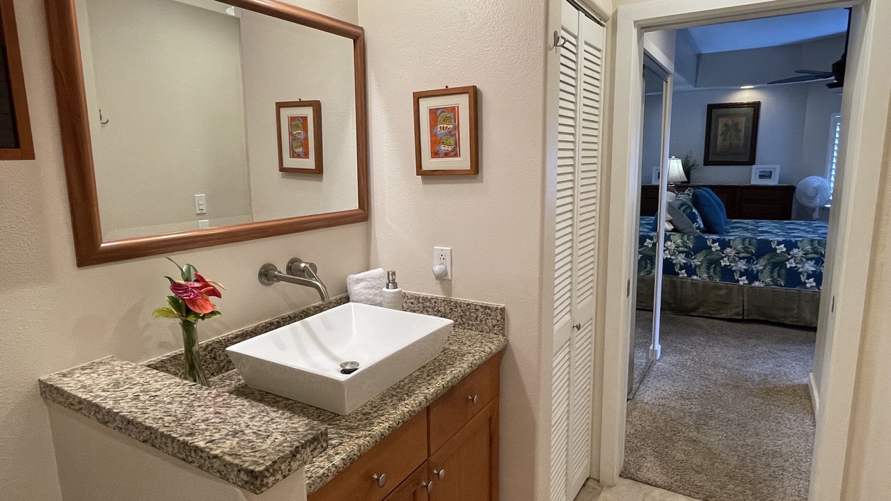 Photo of Bathroom in Kahaluu-Keauhou