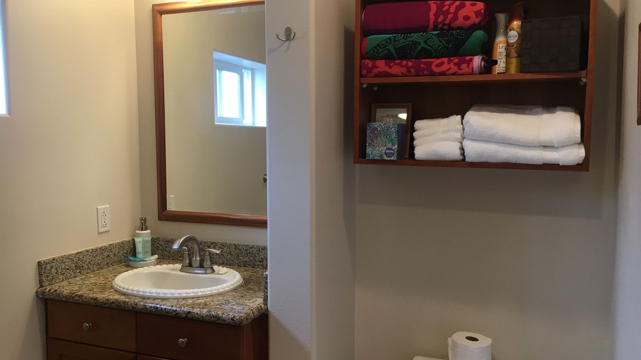 Photo of Bathroom in Kahaluu-Keauhou