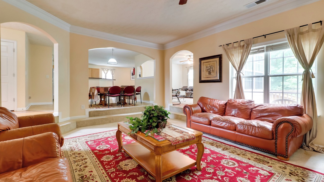 Photo of Livingroom in Cliftondale