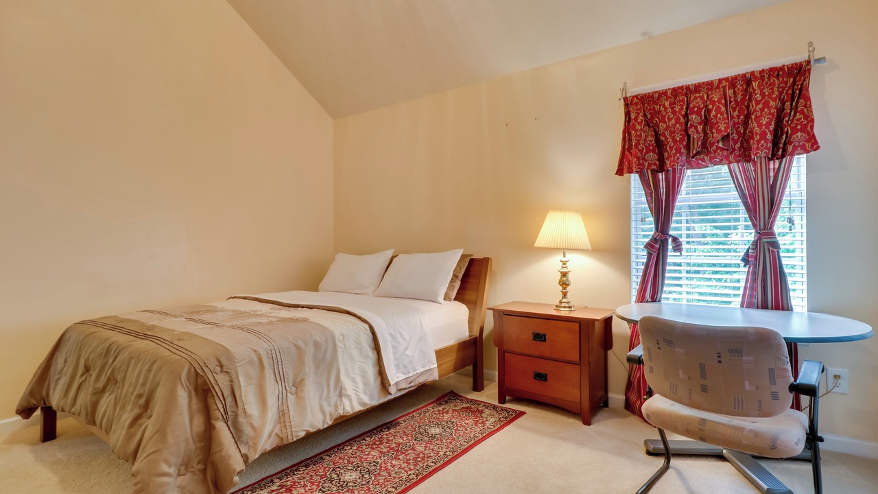 Photo of Bedroom in Cliftondale