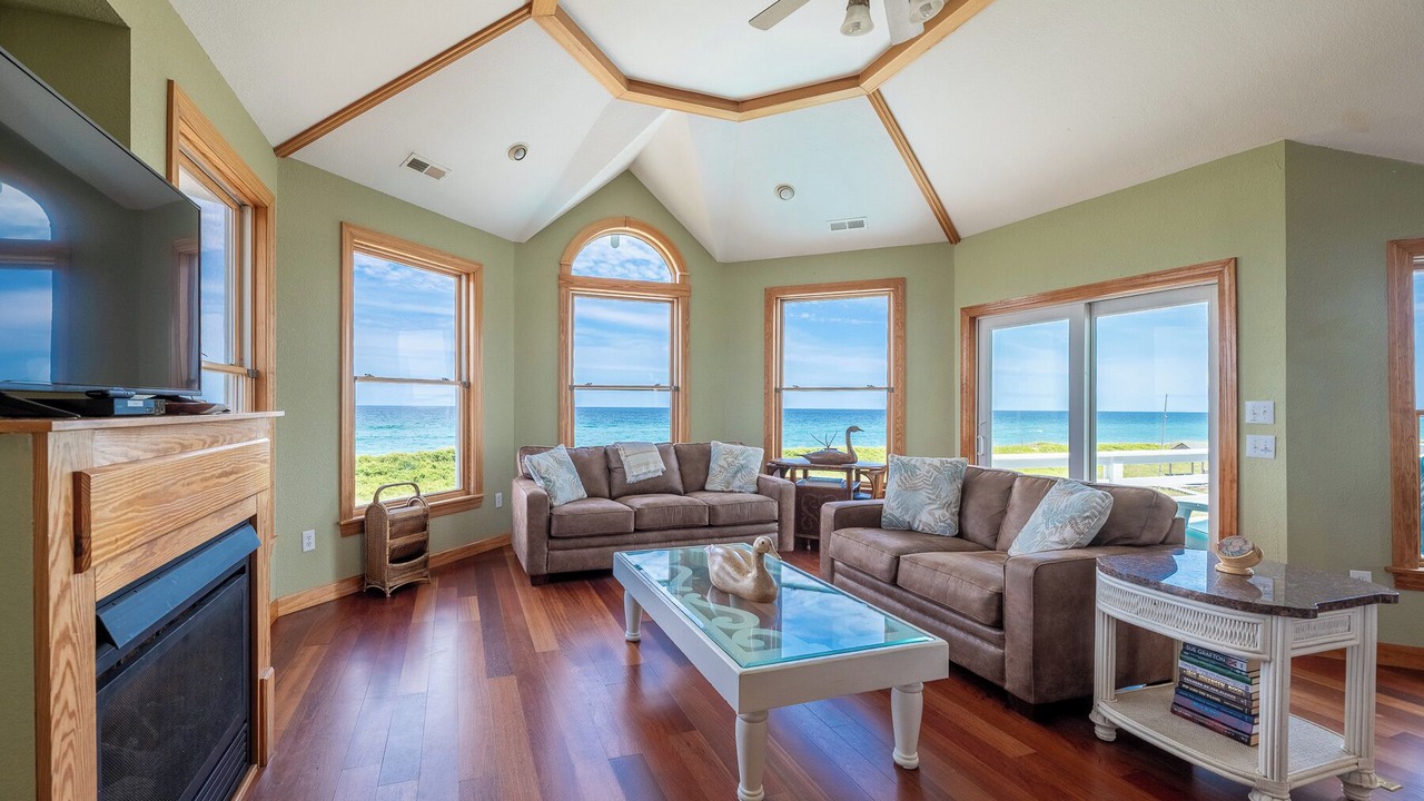 Photo of Bedroom in Southern Shores