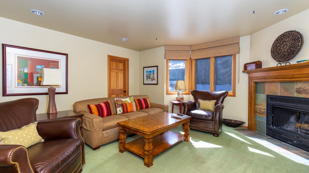 Photo of Livingroom in Deer Valley