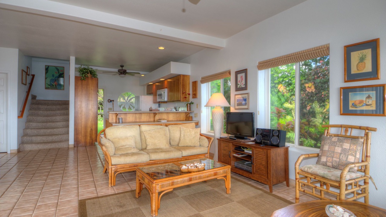 Photo of Livingroom in Poipu