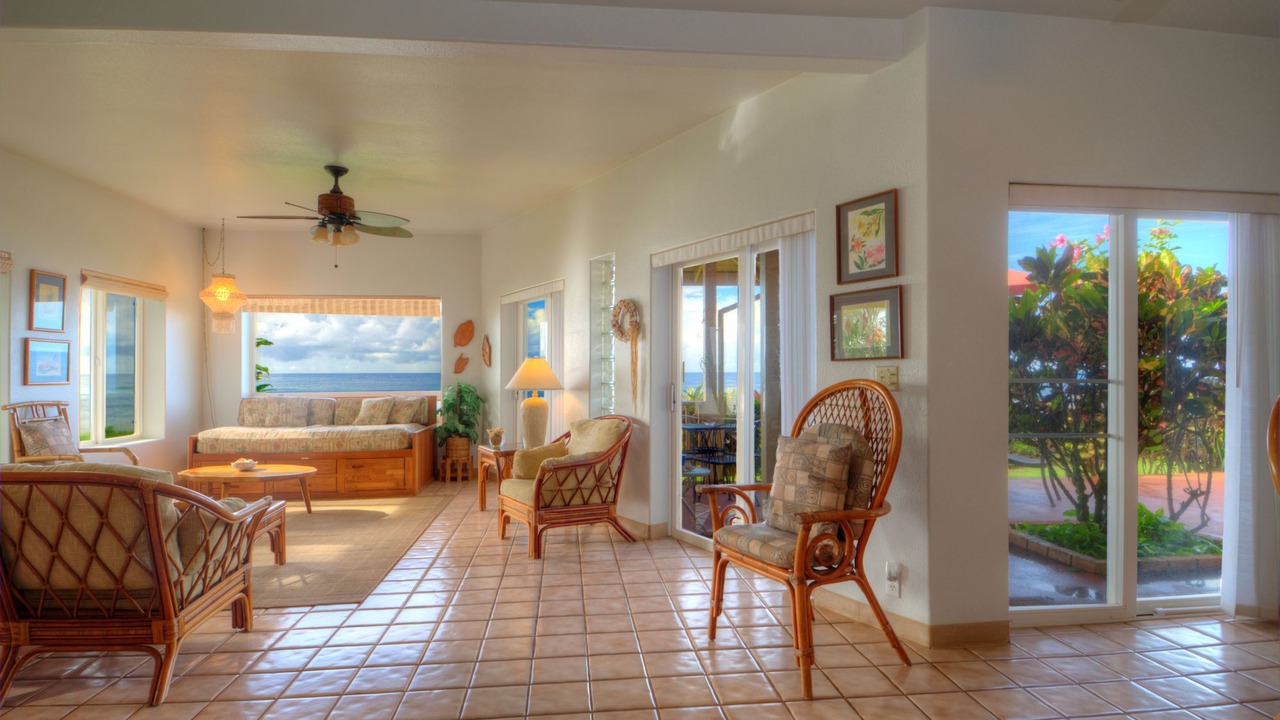 Photo of Livingroom in Poipu
