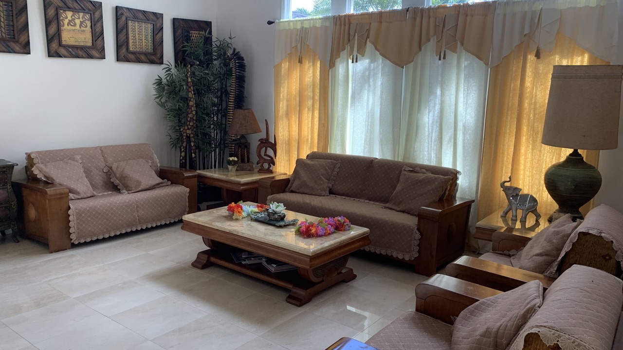 Photo of Livingroom in Kahala