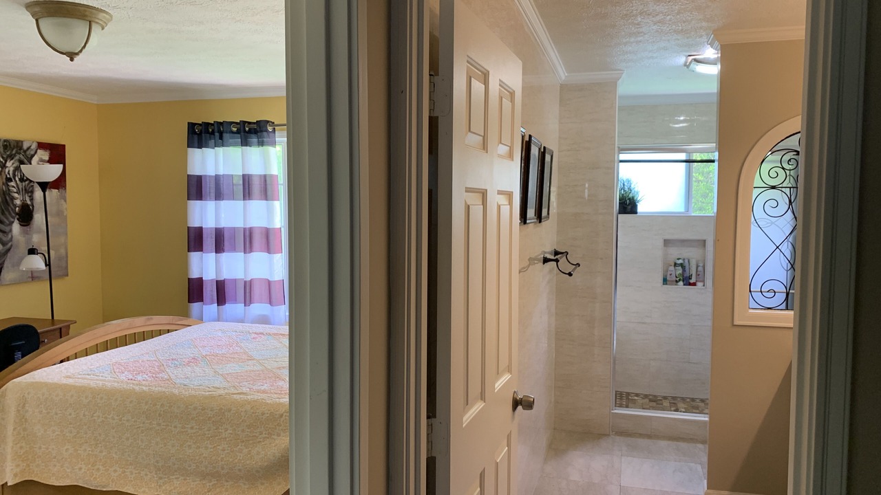 Photo of Bedroom in Kahala