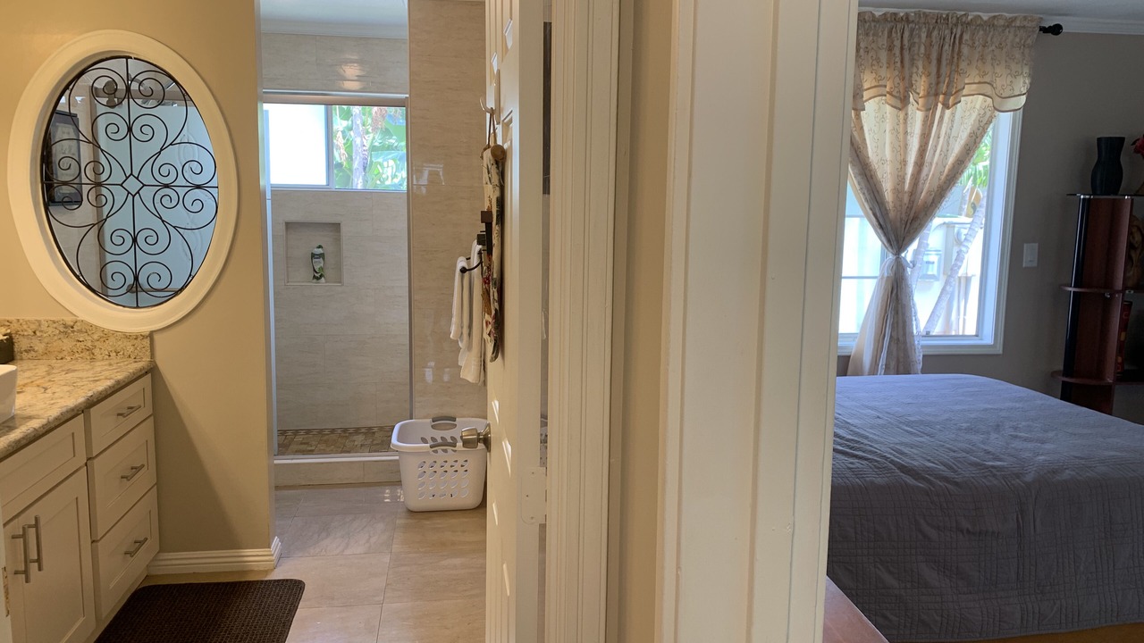Photo of Bedroom in Kahala