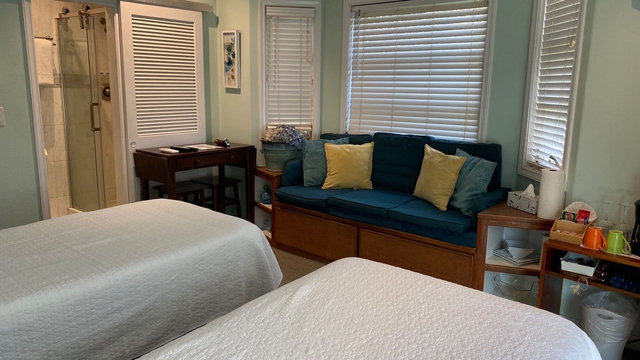 Photo of Bedroom in Poipu
