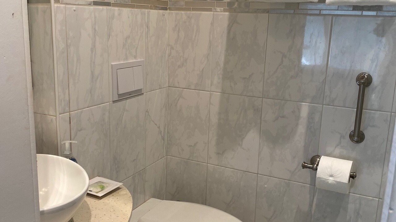 Photo of Bathroom in Poipu