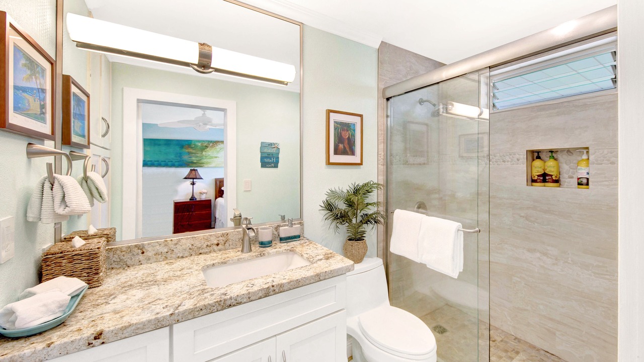 Photo of Bathroom in Poipu