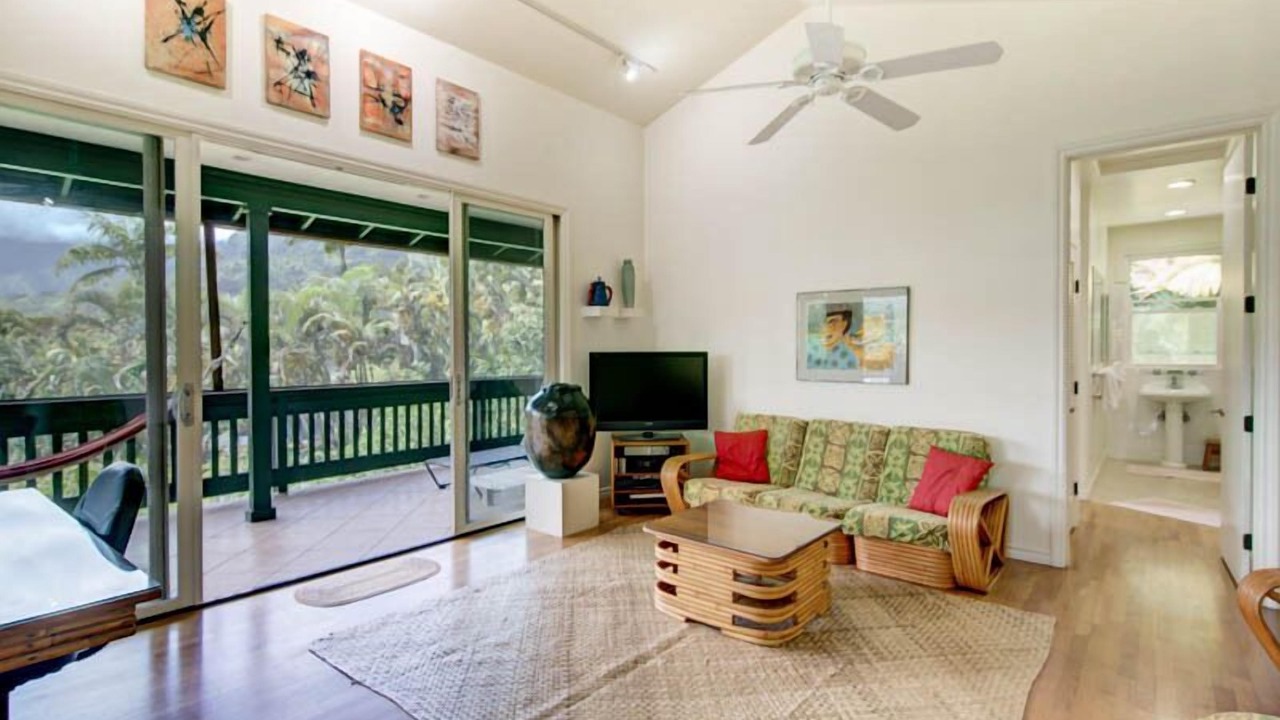 Photo of Livingroom in Wainiha