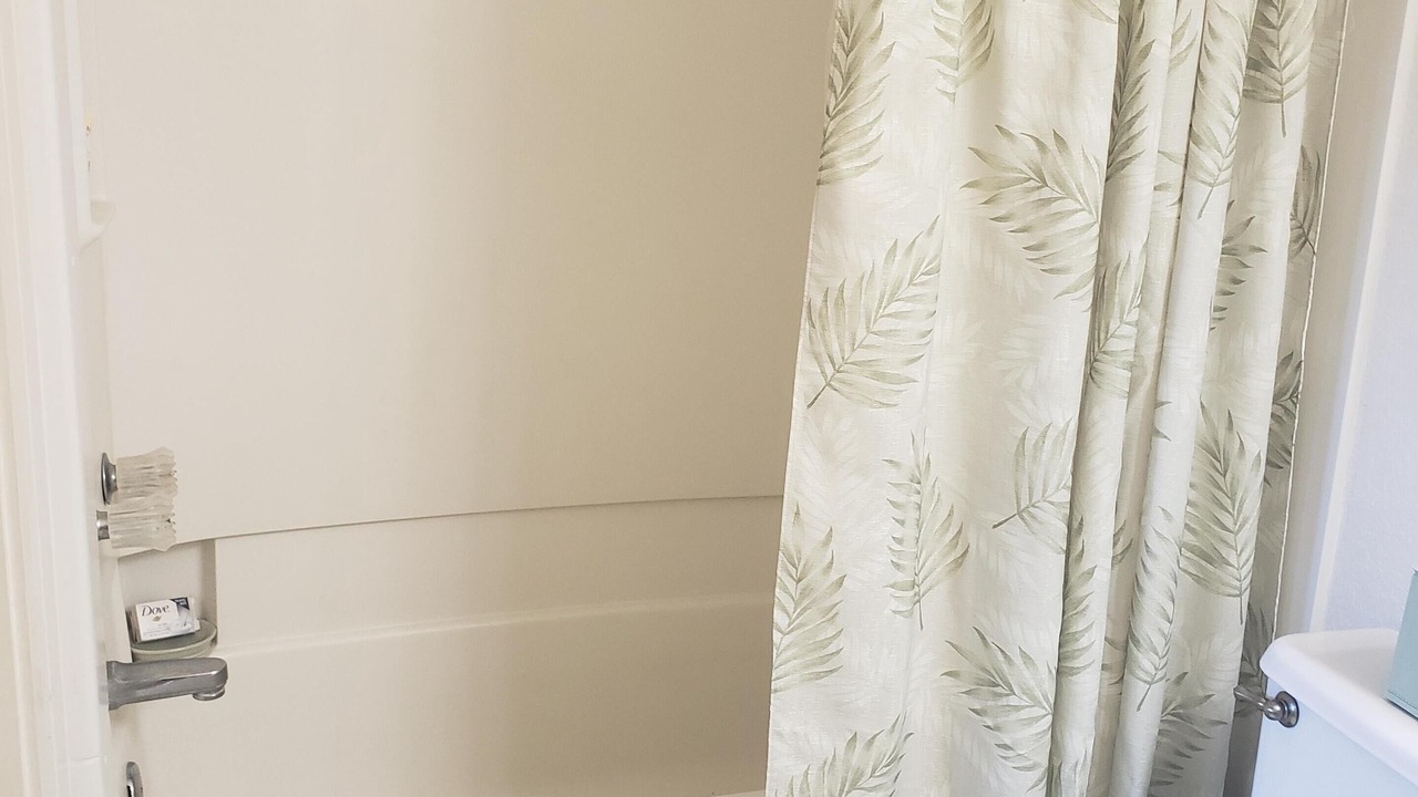 Photo of Bathroom in Kaiulani