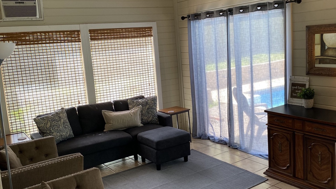 Photo of Livingroom in Tallahassee